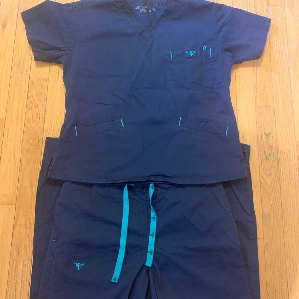 SOLDMed Couture Scrub Set Size Medium